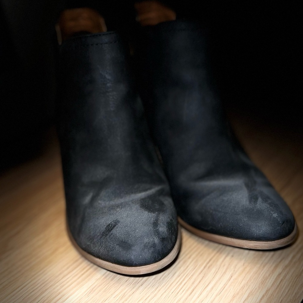 Suede ankle boot